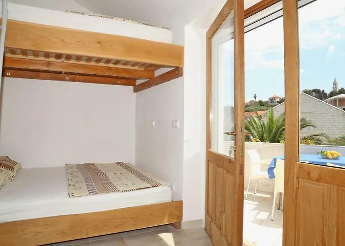 Ferienhaus Olivia Lumbarda